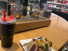 -星巴克(北京西大望路温特莱店)