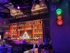 -UP嘻哈酒吧(粉巢店)