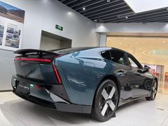 -小鹏汽车(上海静安大融城店)