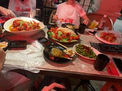 -沪小胖小龙虾(淮海中路旗舰店)