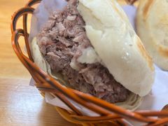-闫家驴肉火烧(五四店)