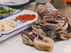 手抓羊肉-壹阁胡羊焖饼(特色小吃街店)