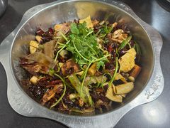 -龙顺园麻辣香锅(机场店)