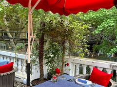 -弦月窗LUNETTE BY AMANDA(复兴路店)