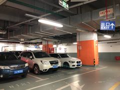 -梅赛德斯奔驰文化中心·停车场