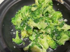 -八府香鸭·啫啫煲(华山路店)