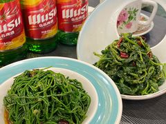 炝拌沙葱-乡村馕坑肉·烧烤·新疆菜·本地人更爱吃(阿勒泰首店)