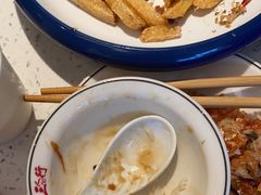-三人行骨头王火锅(长寿店)