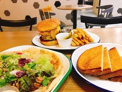 -HELLO 27 意面·沙拉·帕尼尼