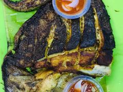 -明记烧鱼美味店