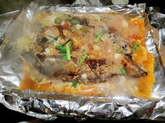 -愿者上钩·纸包鱼(翻身店)