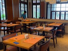 -亚龙湾希尔顿自助餐厅·海鲜·烧烤·沙滩BBQ·现场乐队