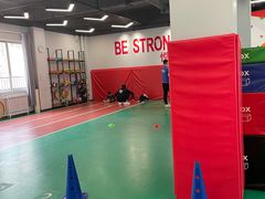 -悦动体能篮球羽毛球网球(三里河店)