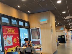 -麦当劳(江湾镇店)