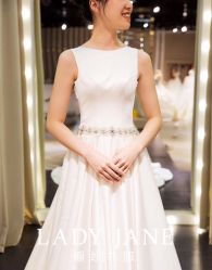 -Lady  Jane高端婚纱礼服馆