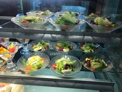 自助取餐区-额尔敦牛厨师铜板烧