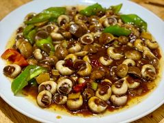 -超越海鲜屋(飞龙物业店)