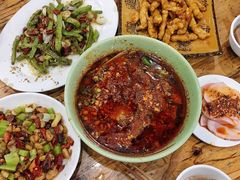 水煮牛肉-雨田饭店(华兴东街店)