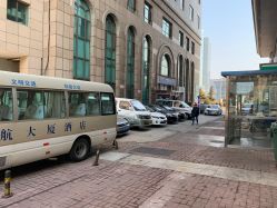 -Hello Lady发型设计