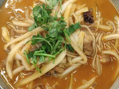 -东北四季饺子王(华山路店)