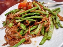 茶树菇炒豆角-魁盛居百年鲁菜馆(中林路店)