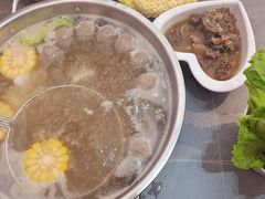 -官塘陈记鱼生·潮汕砂锅粥·牛肉火锅(潮枫路总店)