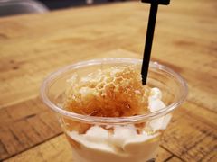 蜂巢冰激淋-OUR Bakery(三里屯太古里店)
