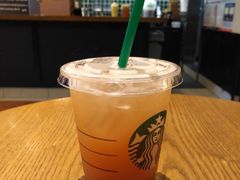 -星巴克臻选(威海威高广场店)