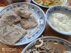 老北京炸灌肠-门框胡同百年卤煮(新街口店)