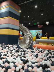 -MELAND CLUB亲子乐园·派对·餐厅(北京芳圆里ID MALL店)