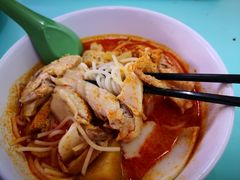 -亚王咖喱鸡米粉面