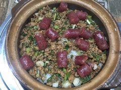 鹅乸腊肠煲仔饭-阳江河堤老牌曾记美食