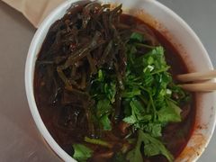 -中山牛肉肥肠粉面馆(军工社区店)