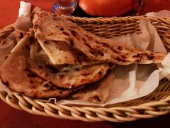 -Lake Shore Hotel & Restaurant