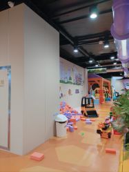 -哈尼兔家庭乐园(开发区万达店)