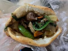 饼夹菜-清真回族八哥秘制饼夹菜