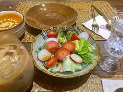 -花十悦·鲜花咖啡餐厅(振业城一期店)
