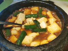 石锅沃豆腐-桂满陇-十里风荷(合生汇店)