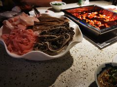 -二荆条·蜀鲜汇城市森林火锅