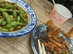 -江城燕子大排档(江汉路步行街店)