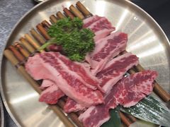 -草家酱蟹炭火烤肉店(珲春南路二店)