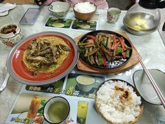 -天天向上素食餐厅(五台山店)