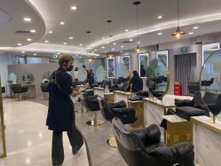 -八佰伴8008星级形象店
