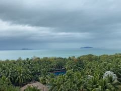 -三亚湾海居铂尔曼度假酒店