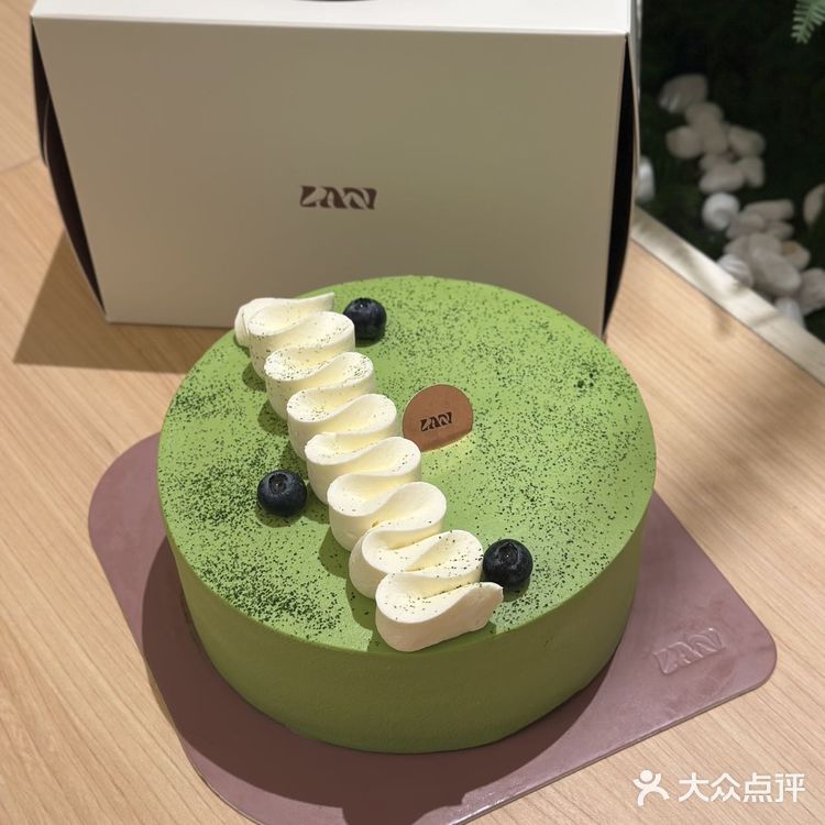 把春天的绿意捧在手心，生日仪式感拉满了！