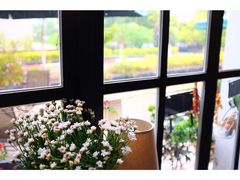 -静香HOUSE·全时段融合餐厅(七星欢乐颂店)