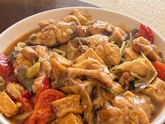 豆腐焖鲶鱼-吴圩珍珍饭店