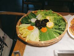 -尚尚仙·酸汤猪手·猪肚鸡火锅(华联万柳购物中心店)
