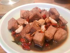 三杯臭豆腐-江南驿·二十余年创意杭帮味(良渚玉鸟集店)