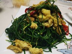 -三江源美食城